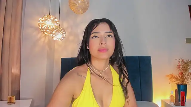 Snapshot of GahiaBelucci chatting on 11, 4, 2026 GahiaBelucci online show from 11, 4, 2026