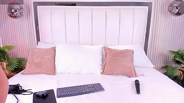 Snapshot of FiorelaSton chatting on 30, 4, 2026 FiorelaSton online show from 30, 4, 2026