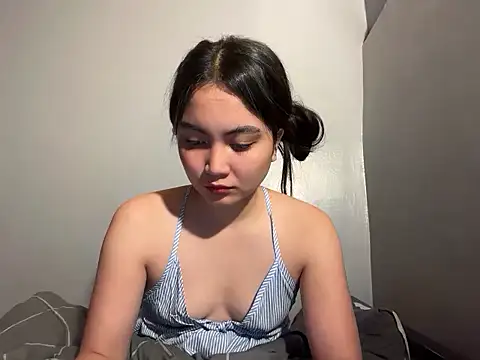 Nanalicious 69 online show from 4, 4, 2026