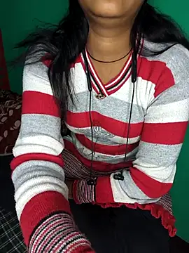 QWEEN7B online show from 20, 12, 2025