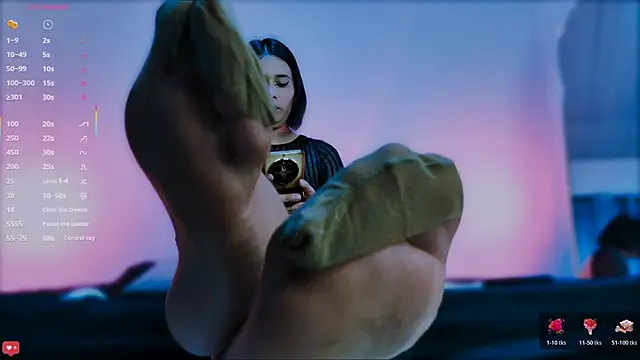 ScarlettRedsins online show from 12, 2, 2026