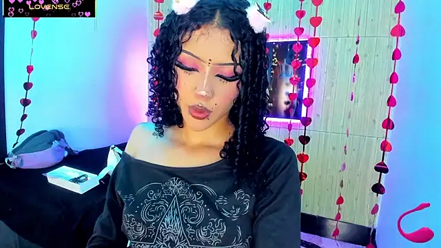 dolly boob online show from 3, 3, 2026