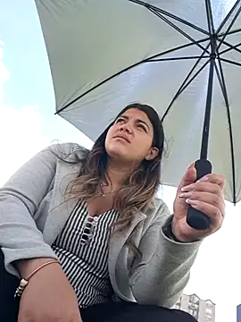 Ivy enjoy online show from 25, 2, 2026