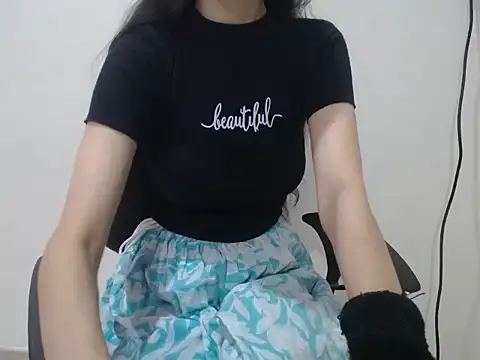 Farhana beautyfull online show from 18, 4, 2026