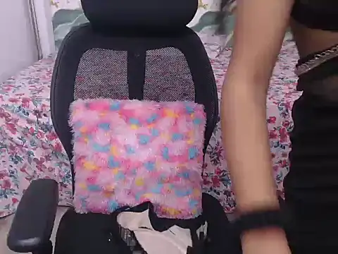 Snapshot of bold-smirthii chatting on 24, 2, 2026 bold-smirthii online show from 24, 2, 2026