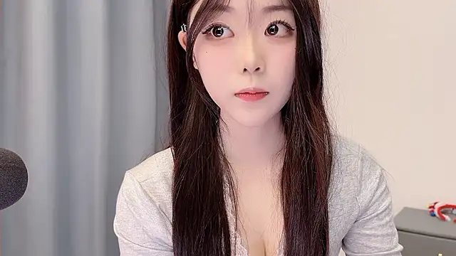 smalldaisy online show from 23, 3, 2026