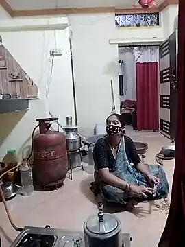 kaamuk madhu online show from 3, 2, 2026