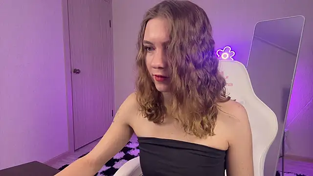 KellySunn online show from 3, 3, 2026