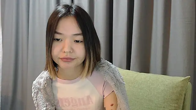 Snapshot of niia_mur chatting on 3, 3, 2026 niia mur online show from 3, 3, 2026