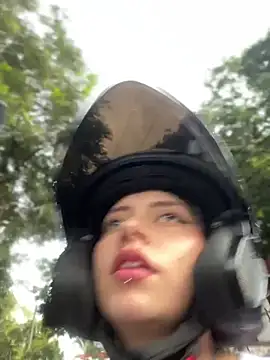 Snapshot of CamiTeaseX_ chatting on 19, 2, 2026 CamiTeaseX online show from 19, 2, 2026