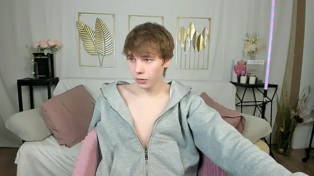 Snapshot of andyyzzz chatting on 18, 4, 2026 andyyzzz online show from 18, 4, 2026