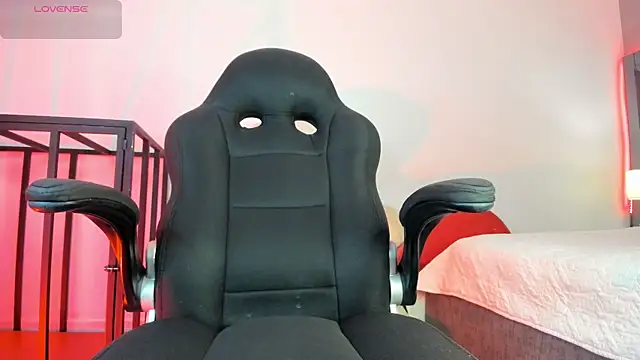 Snapshot of Charlotteinpole chatting on 13, 2, 2026 Charlotteinpole online show from 13, 2, 2026