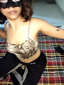 Snapshot of Sizzler_0011 chatting on 21, 12, 2025 Sizzler 0011 online show from 21, 12, 2025