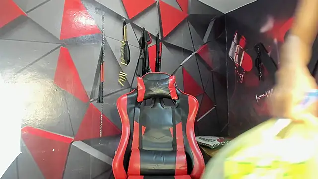 Victor LatinBoy online show from 8, 2, 2026