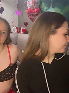 Snapshot of ourlittleesecret chatting on 15, 2, 2026 ourlittleesecret online show from 15, 2, 2026