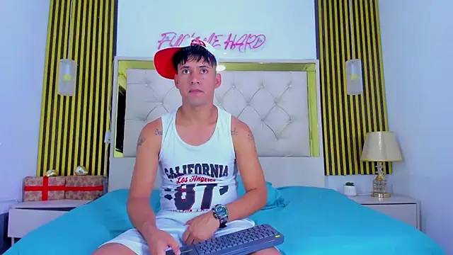 Sweet kevin1 online show from 11, 1, 2026