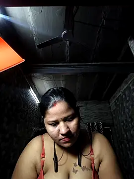 Snapshot of SexyKajal_758 chatting on 4, 4, 2026 SexyKajal 758 online show from 4, 4, 2026