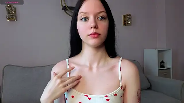 Snapshot of ElmiraShivley chatting on 18, 2, 2026 ElmiraShivley online show from 18, 2, 2026