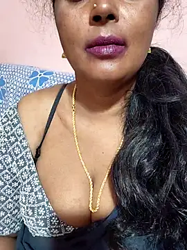 Snapshot of siri_tamiltelugu chatting on 1, 2, 2026 siri tamiltelugu online show from 1, 2, 2026