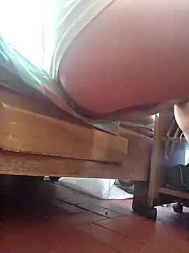 karelyruiz15 online show from 14, 4, 2026