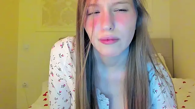 Snapshot of Alllura chatting on 3, 2, 2026 Alllura online show from 3, 2, 2026