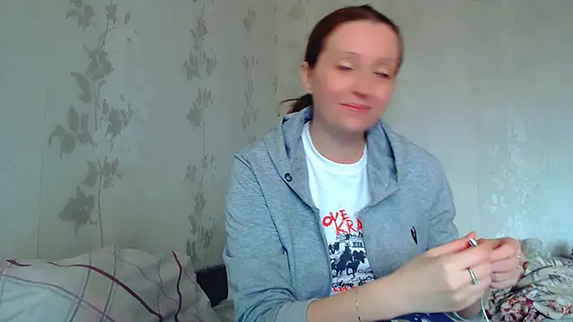 CrystallAngel online show from 18, 4, 2026