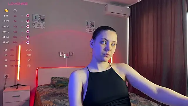 Snapshot of Katherine___Ross chatting on 25, 5, 2026 Katherine Ross online show from 25, 5, 2026