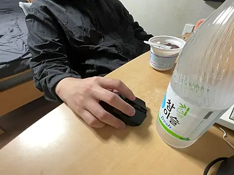 Snapshot of koreanbottom03 chatting on 11, 1, 2026 koreanbottom03 online show from 11, 1, 2026