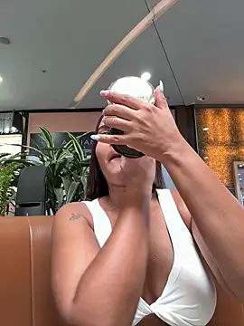 Irina Velvett online show from 7, 3, 2026