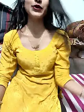 Snapshot of Yours-Zeenat chatting on 21, 2, 2026 Yours-Zeenat online show from 21, 2, 2026