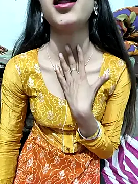 Snapshot of Yours-Zeenat chatting on 23, 2, 2026 Yours-Zeenat online show from 23, 2, 2026