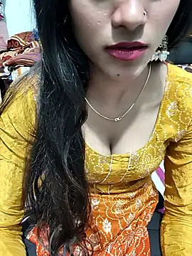 Snapshot of Yours-Zeenat chatting on 23, 2, 2026 Yours-Zeenat online show from 23, 2, 2026