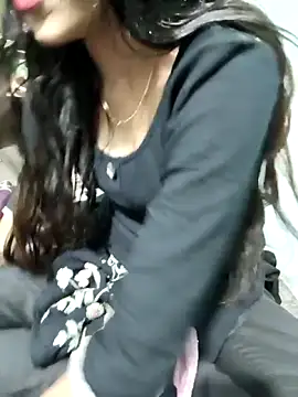 Snapshot of Yours-Zeenat chatting on 1, 3, 2026 Yours-Zeenat online show from 1, 3, 2026