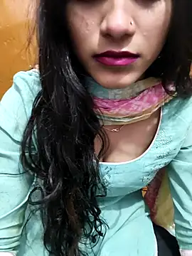 Snapshot of Yours-Zeenat chatting on 2, 3, 2026 Yours-Zeenat online show from 2, 3, 2026