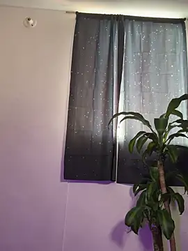 itselladoll online show from 18, 1, 2026