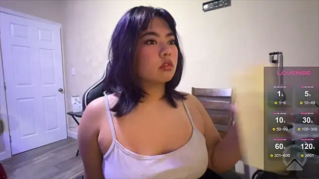 Snapshot of kuromixx444 chatting on 5, 5, 2026 kuromixx444 online show from 5, 5, 2026