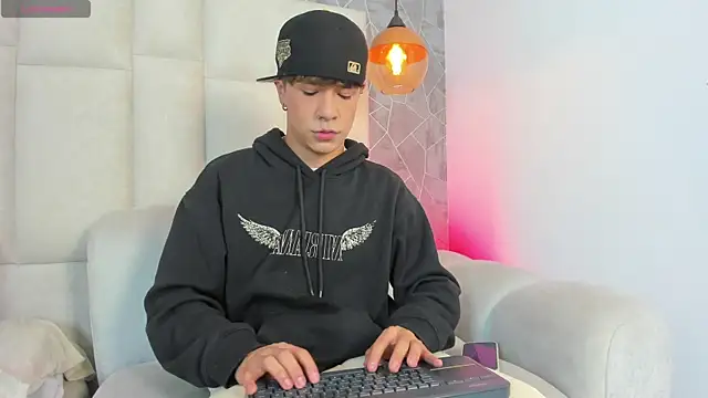 imxxjoel online show from 24, 4, 2026