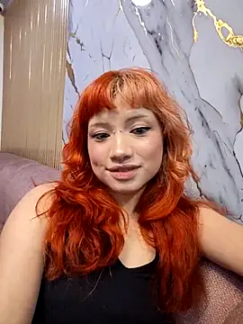 Snapshot of Sienna_Desiree chatting on 2, 2, 2026 Sienna Desiree online show from 2, 2, 2026