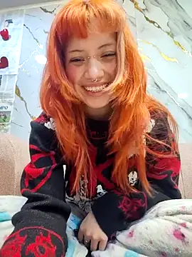 Snapshot of Sienna_Desiree chatting on 6, 2, 2026 Sienna Desiree online show from 6, 2, 2026