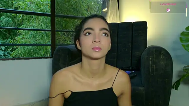 adelineevs online show from 31, 1, 2026