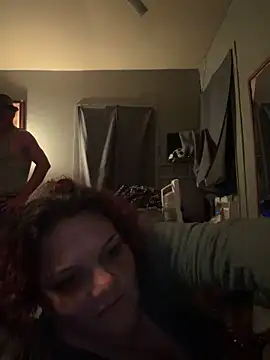 Bigbrowneyes25 online show from 17, 4, 2026