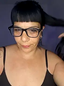 Snapshot of angielove1905 chatting on 14, 1, 2026 angielove1905 online show from 14, 1, 2026