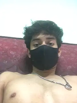 Snapshot of karan72819 chatting on 6, 3, 2026 karan72819 online show from 6, 3, 2026