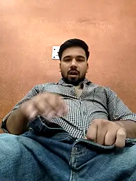 Snapshot of 12vxyz chatting on 11, 7, 2026 12vxyz online show from 11, 7, 2026