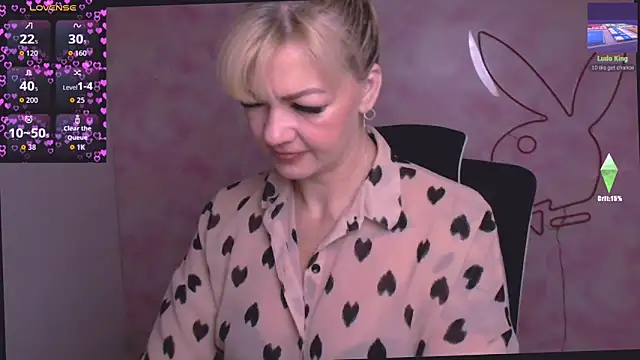 Snapshot of Madonna_Fire chatting on 22, 4, 2026 Madonna Fire online show from 22, 4, 2026