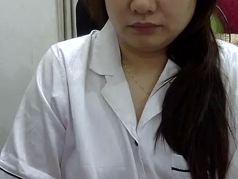 Snapshot of Sarah_no_land chatting on 11, 4, 2026 Sarah no land online show from 11, 4, 2026