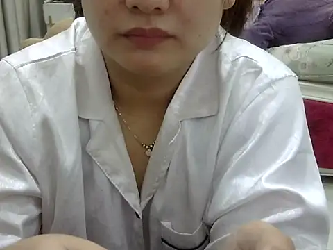 Snapshot of Sarah_no_land chatting on 19, 4, 2026 Sarah no land online show from 19, 4, 2026
