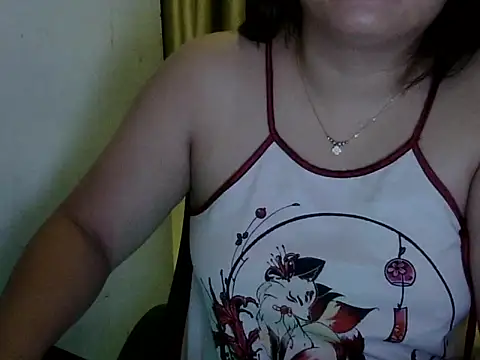 Snapshot of Sarah_no_land chatting on 24, 4, 2026 Sarah no land online show from 24, 4, 2026