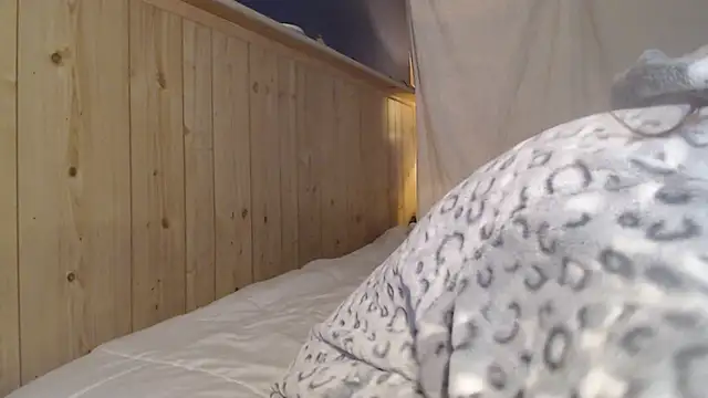 Snapshot of saraswirls69@xh chatting on 15, 1, 2026 saraswirls69xh online show from 15, 1, 2026