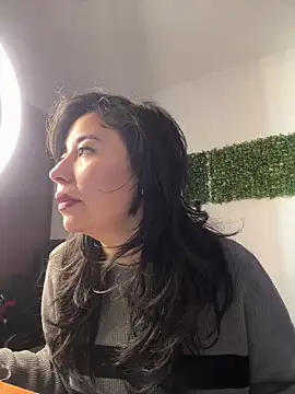 LolaOpalX online show from 4, 3, 2026